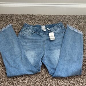 Mud Pie Light Blue Cropped Jeans